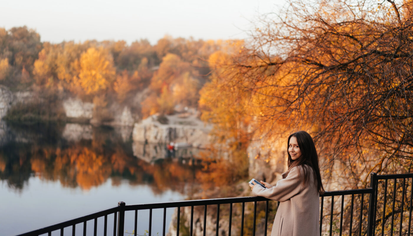 https://www.freepik.com/free-photo/beautiful-elegant-woman-standing-park-autumn_6060198.htm#fromView=search&page=1&position=31&uuid=91aaa42c-aa12-4d97-a33b-807b71aa20d4&query=Fjords+in+Autumn%3A+Colors%2C+Silence%2C+and+Shoulder+Season+Magic