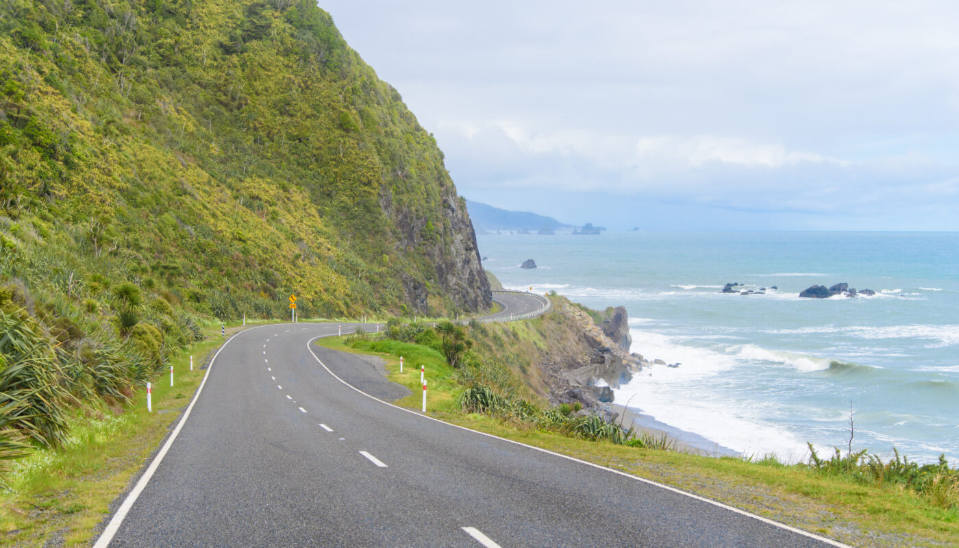 https://www.freepik.com/free-photo/new-zealand-coastal-highway-scenic-road-winds-along-western-shore-new-zealand-s-south-island_1467355.htm#fromView=search&page=1&position=7&uuid=03fd6943-0421-4921-8032-7214a6a34ffc&query=The+Atlantic+Road%3A+Is+It+Really+That+Impressive%3F