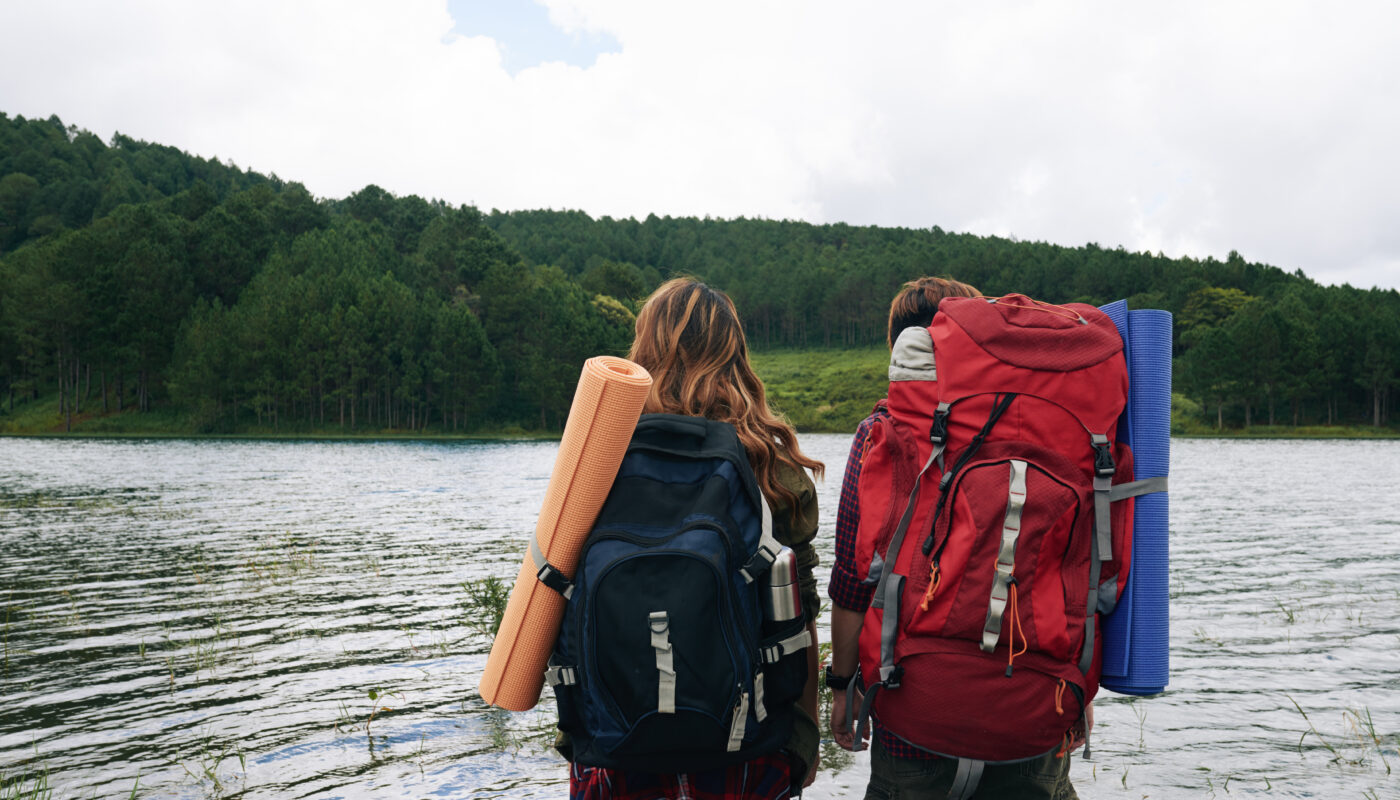 https://www.magnific.com/free-photo/back-view-two-hikers-with-backpacks-facing-water_5766199.htm#fromView=search&page=2&position=33&uuid=a159710b-6a20-4f70-b7ed-bef4e3644c46&track=ais_hybrid&query=How+to+Avoid+the+Crowds+on+the+Most+Popular+Fjord+Hikes