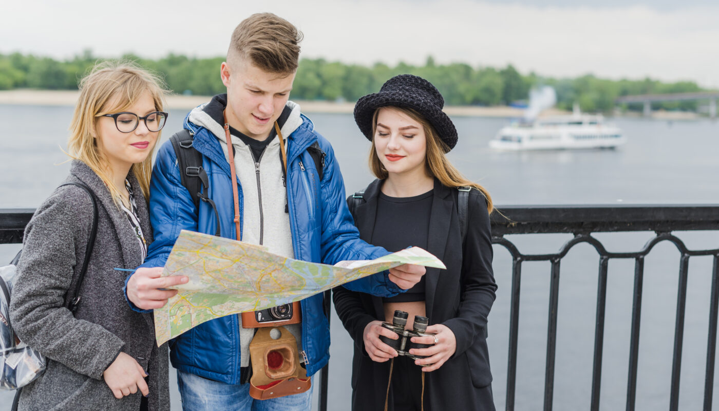 https://www.magnific.com/free-photo/lost-tourists-with-map_1302632.htm#fromView=search&page=4&position=6&uuid=43bb3ca6-ee76-4893-a5da-f9cccafc0c64&track=ais_hybrid&query=Best+Fjord+Trips+for+First-Time+Visitors