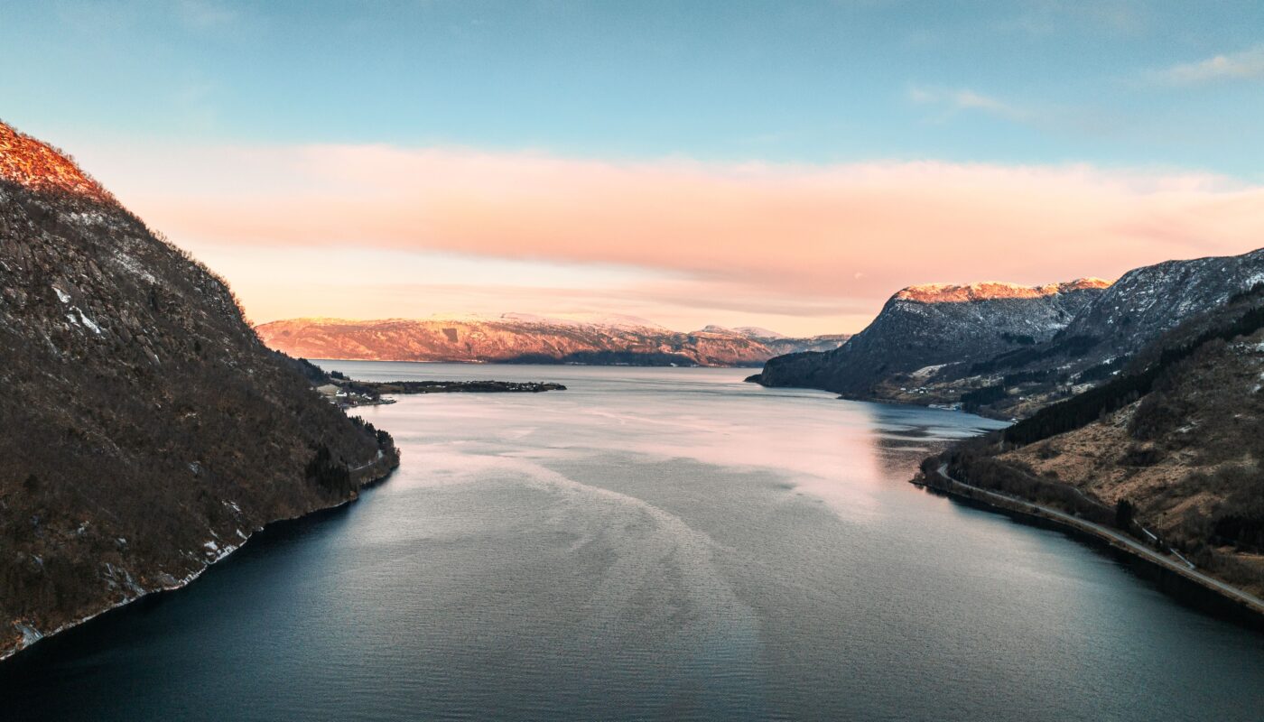 https://www.pexels.com/photo/scenic-winter-fjord-landscape-in-norway-35918800/